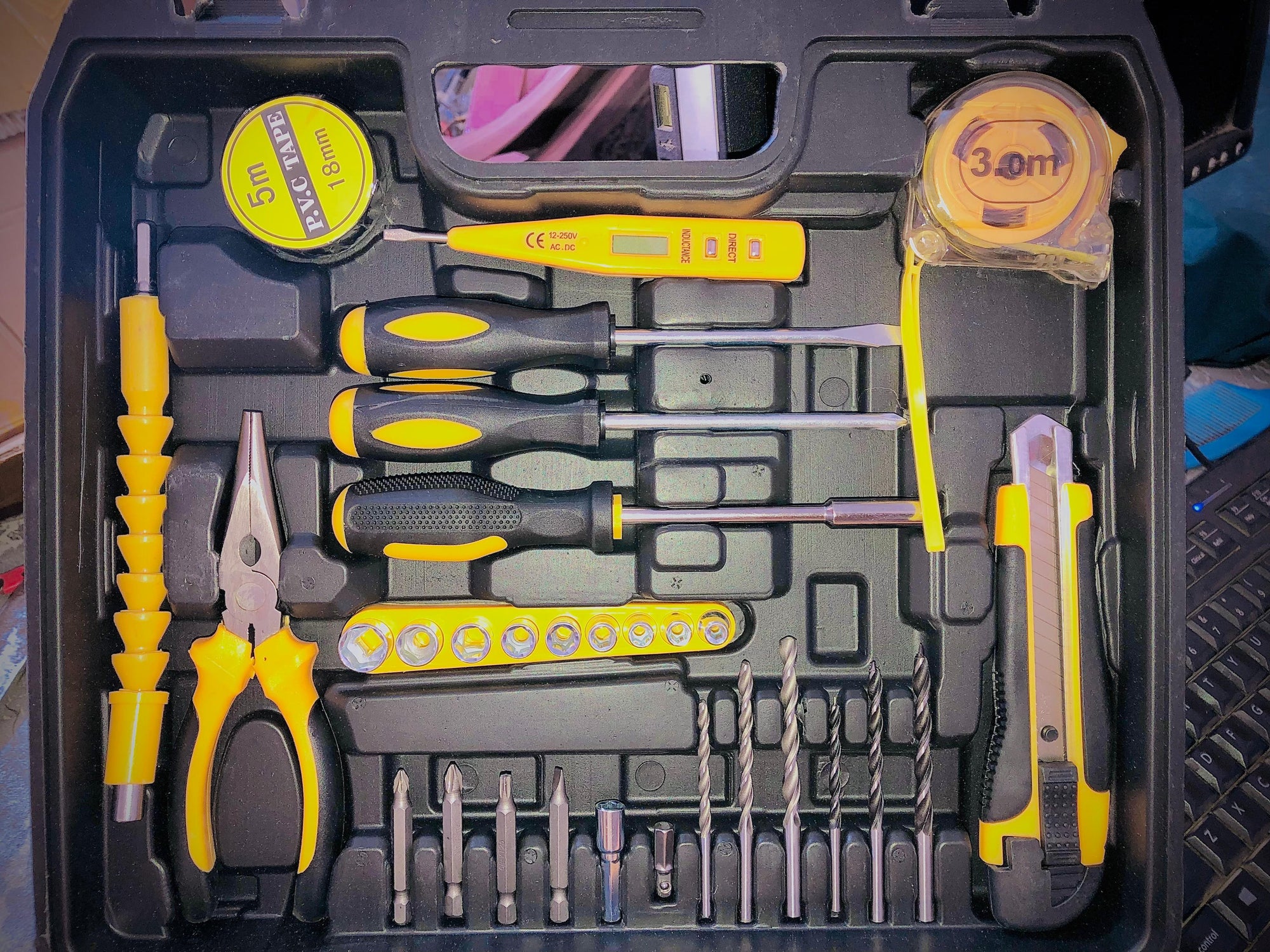 "DEWALT Style Cordless Drill Set | Best for Home & Work!"
