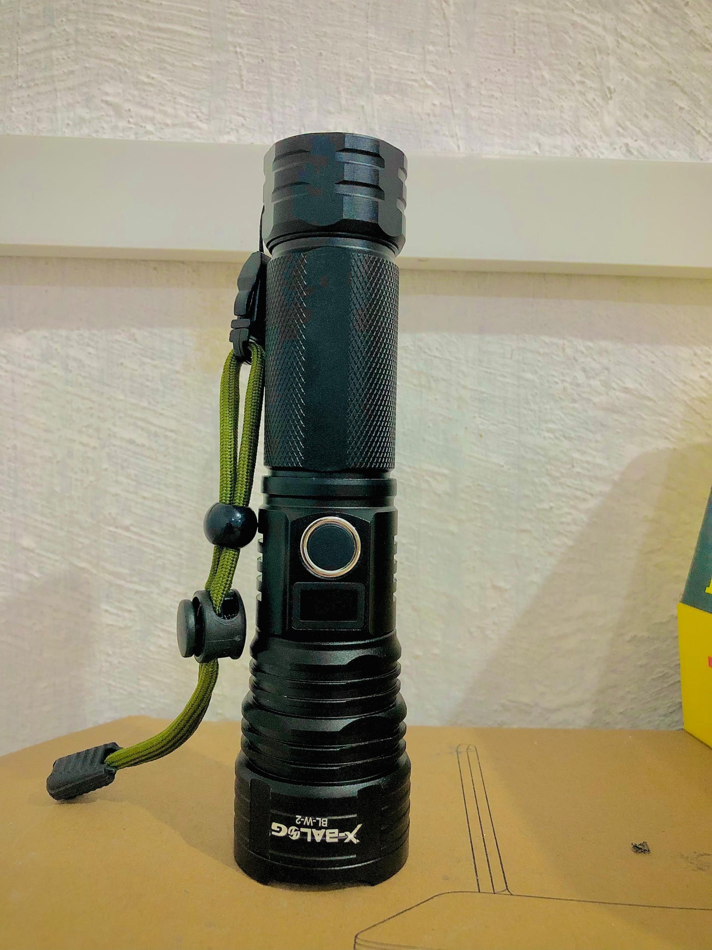2KM Long Range LED Flashlight | Waterproof, 7Hr Battery Timing